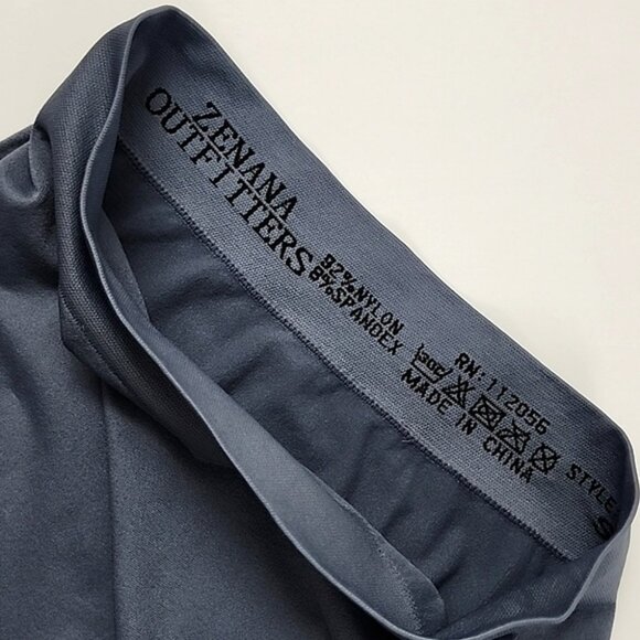 Zenana Outfitters Women's 2 Pairs Sesmless Crop Leggings Blue Green Size S/M - Picture 4 of 16